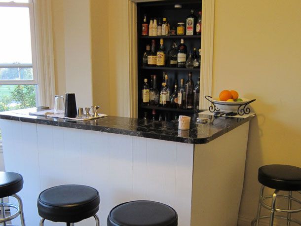 20131114 _home_bar.jpg