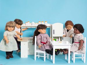 20180618-american-girl-dolls-kitchen-vicky-wasik-1