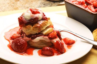 20150911-two-ingredient-biscuit-strawberry-shortcake-recipe-kenji-54.jpg