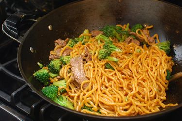 a wokful of beef and broccoli lo mein