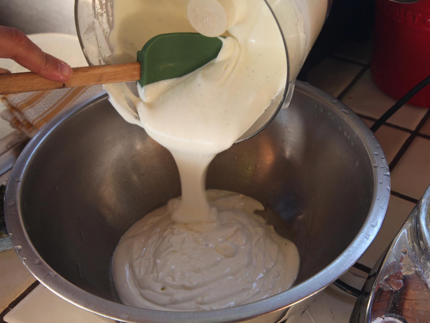 Half of the ricotta processed until smooth
