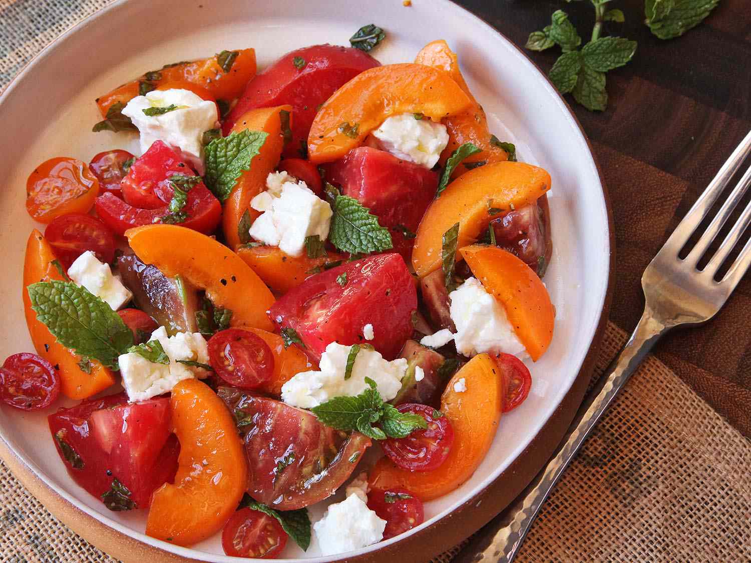 20150728-easy-summer-apricot-tomato-feta-mint-salad-2.jpg