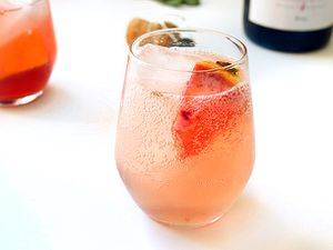 Sparkling Grapefruit Sangria