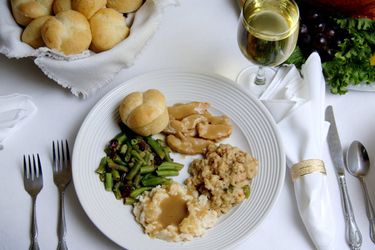 20111107 affordablewinethanksgiving.jpg＂width=