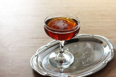 2013411-247979-bourbon-cynar.jpg