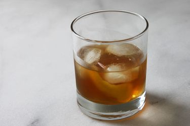 20130708 - 258501 -威士忌- averna liqueur.jpg——杏