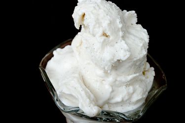 20120217-193069-vanilla-bean-soft-serve-primary.jpg