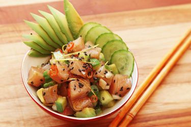 20160608-poke-tuna-hamachi-octopus-salmon-hawaii-recipe-11.jpg
