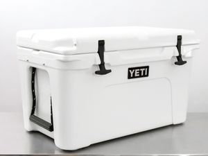 side angle view of the Yeti Tundra 45 Cooler