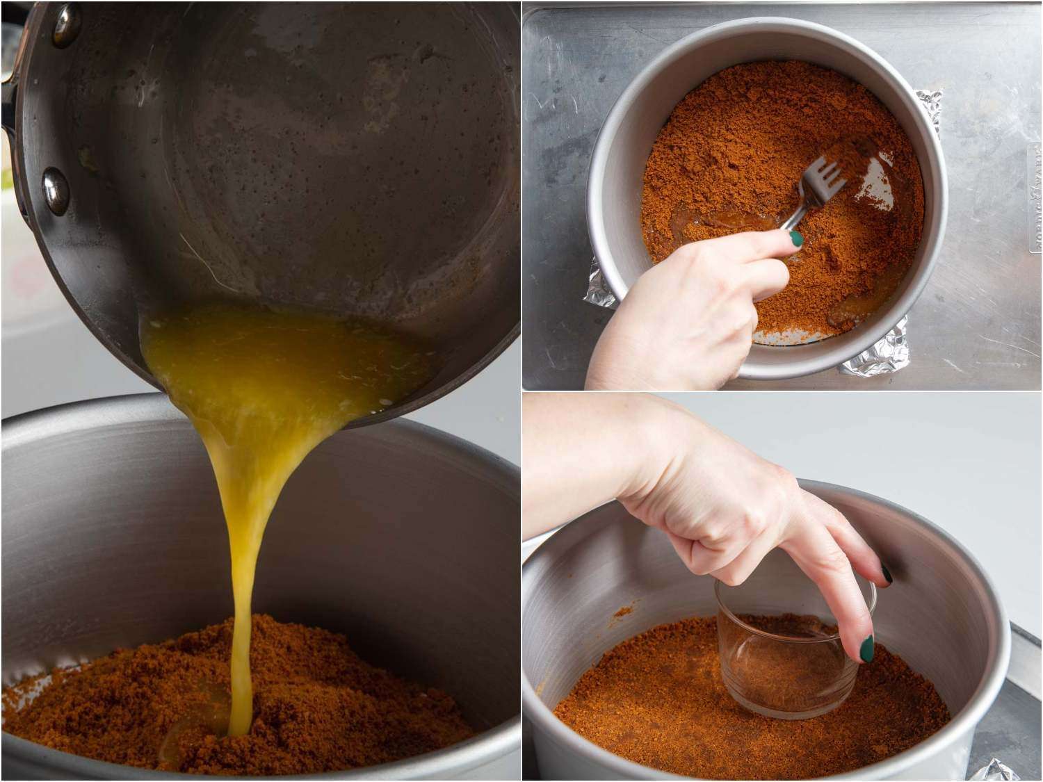 在芝士蛋糕锅中加入融化的黄油，准备饼皮