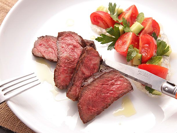 20130611-steak-multiple-flip-tomato-cucumber-salad-recipe-09.jpg