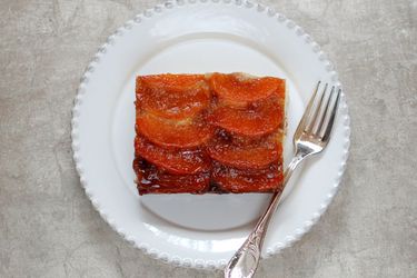 20110704-127677-LTE-Apricot-Upside-Down-PRIMARY.jpg