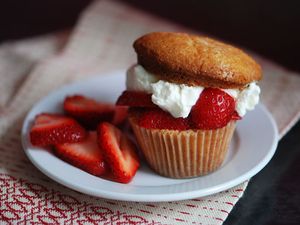 草莓蛋糕的草莓蛋糕