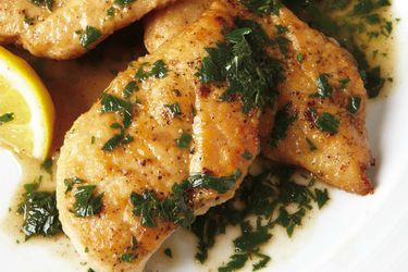 201200503-204660-chicken-cutlets-with-quick-pan-sauce.jpg