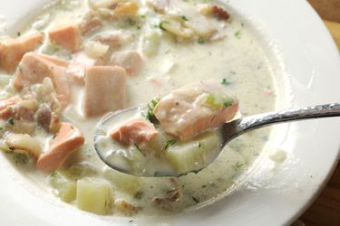 20170111-salmon-chowder-11.jpg