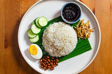 Nasi Lemak的俯视图