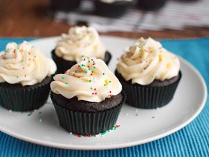 20141208-battle-of-the-buttercreams-nila-jones-italian.jpg