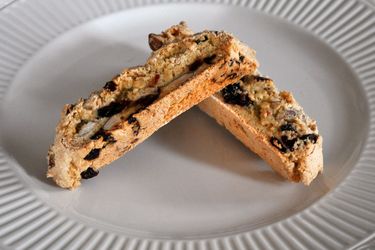 20120827-cookie-monster-cranberry-almond-biscotti.JPG
