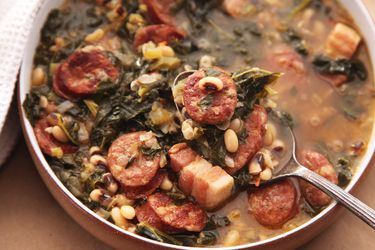 20141019-sausage-kale-black-eyed-pea-stew-1.jpg