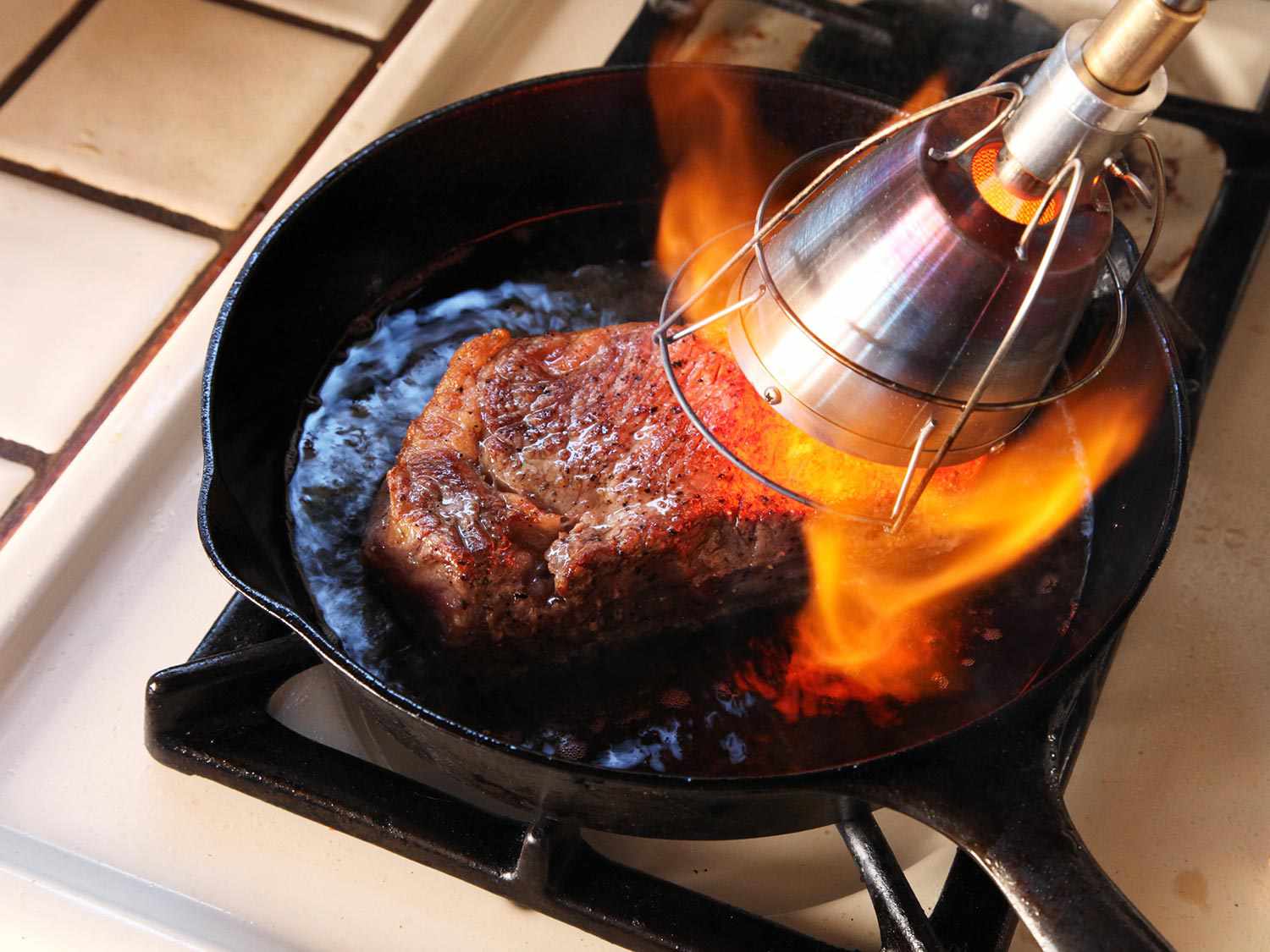 Anova-Steak-Guide-Sous-Vide-Photos11-copy-searzall.jpg