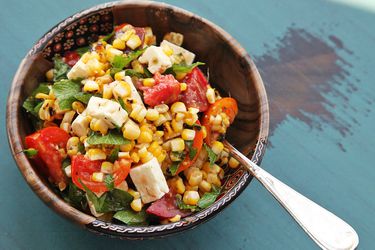 20140902-grilled-corn-tomato-salad-recipe-3.jpg