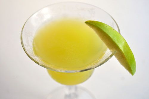 2222011 - seriousenteraining appletini.jpg