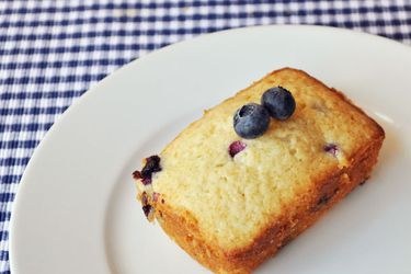 20130801 - wakeandbake blueberryloaves edit.jpg