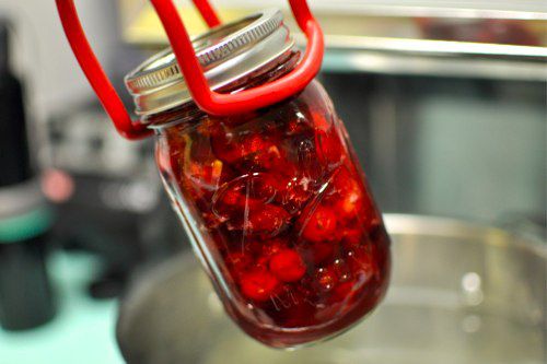 06122012-210389-pickled-cranberries.jpg