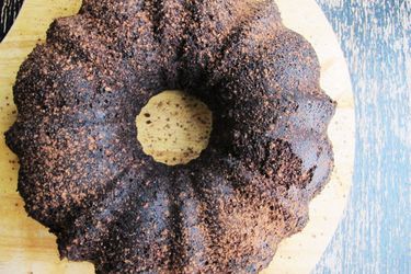 20130227-242467-chocolate-stout-bundt-cake-edit.jpg