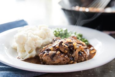 20170405-salisbury-steak-vicky-wasik-16.jpg