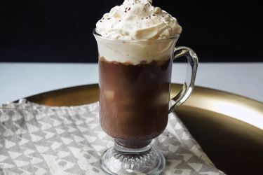 20151221-AmaroHotChocolate-cocktail-ElanaLepkowski.jpg